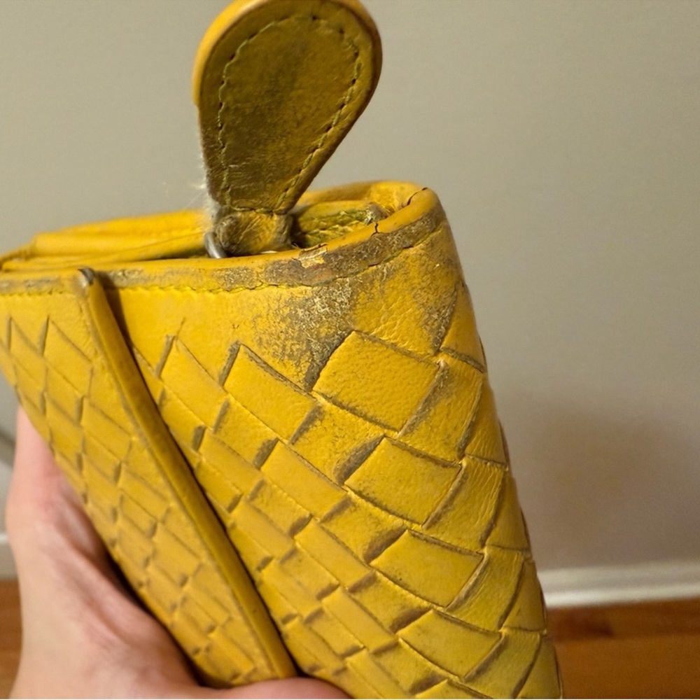 Bottega Veneta - Yellow Leather Long Wallet w/ COA - Picture 12 of 14